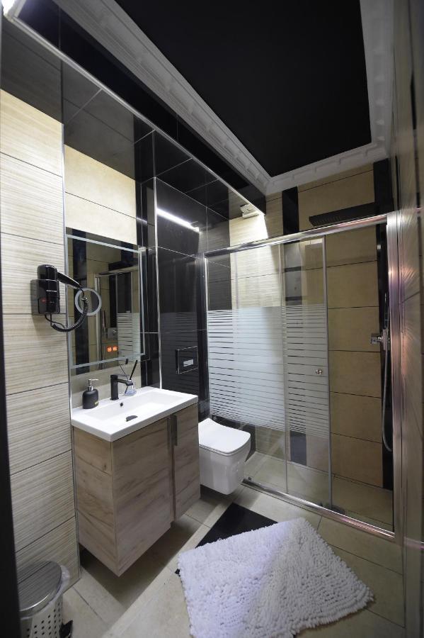Pietra Mare Suites Patras Exterior photo